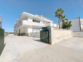 Appartamento La Torre Fronte mare Primo Piano Puglia On line